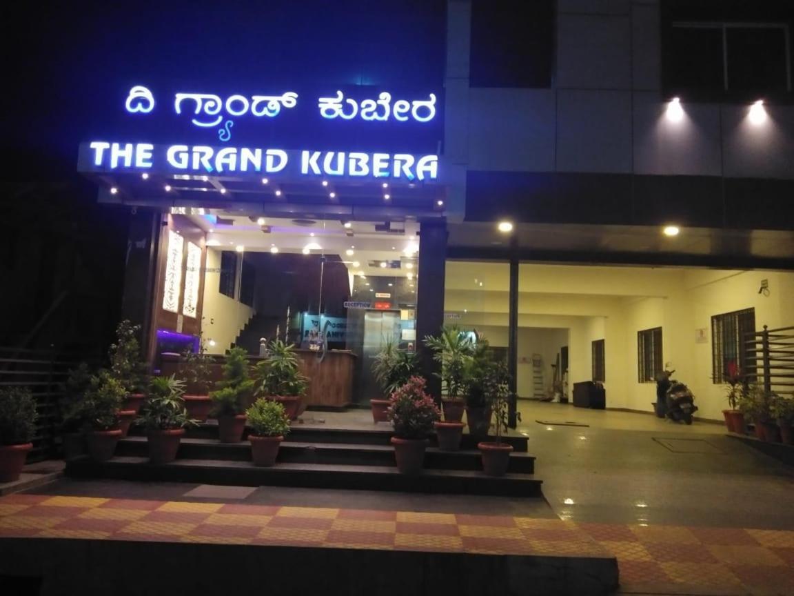 Hotel Grand Kubera Chikmagalūr Buitenkant foto