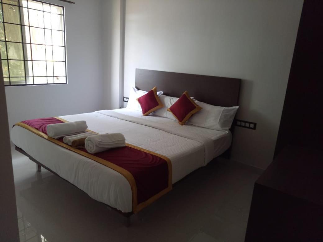 Hotel Grand Kubera Chikmagalūr Buitenkant foto