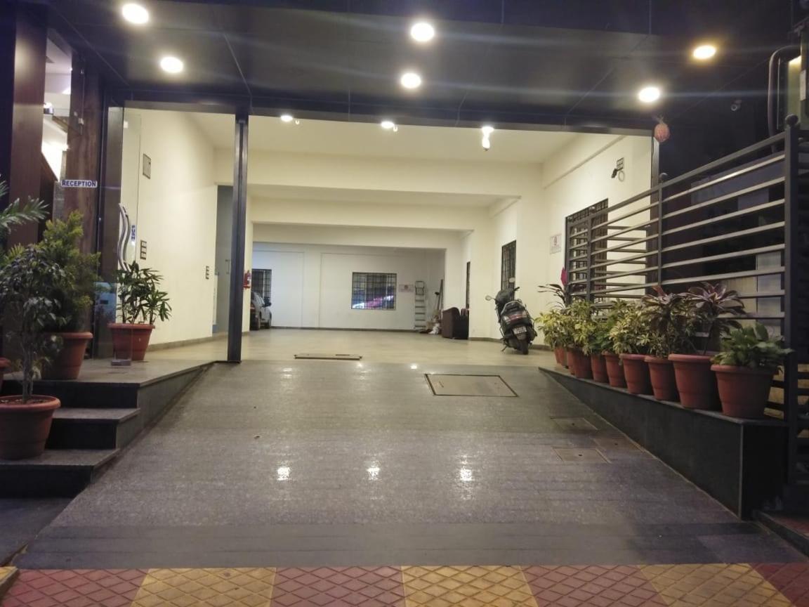 Hotel Grand Kubera Chikmagalūr Buitenkant foto