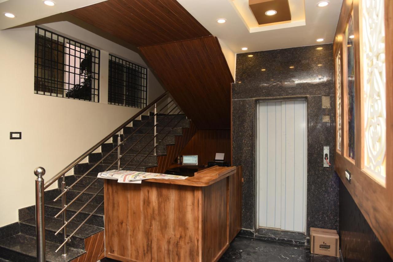 Hotel Grand Kubera Chikmagalūr Buitenkant foto