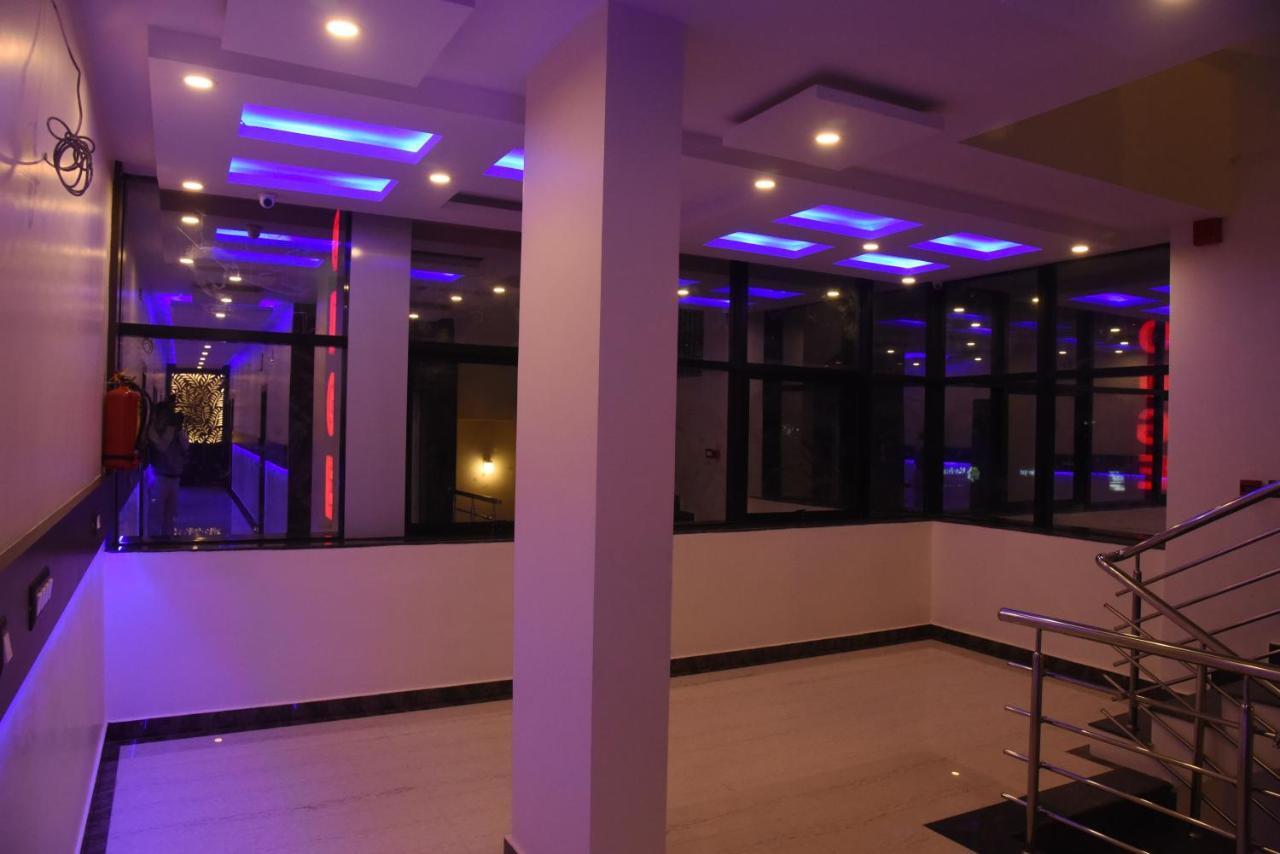 Hotel Grand Kubera Chikmagalūr Buitenkant foto