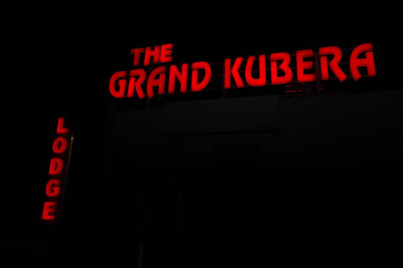 Hotel Grand Kubera Chikmagalūr Buitenkant foto