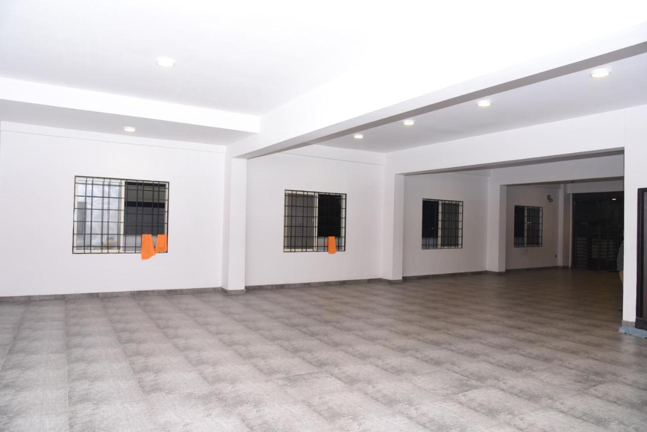 Hotel Grand Kubera Chikmagalūr Buitenkant foto